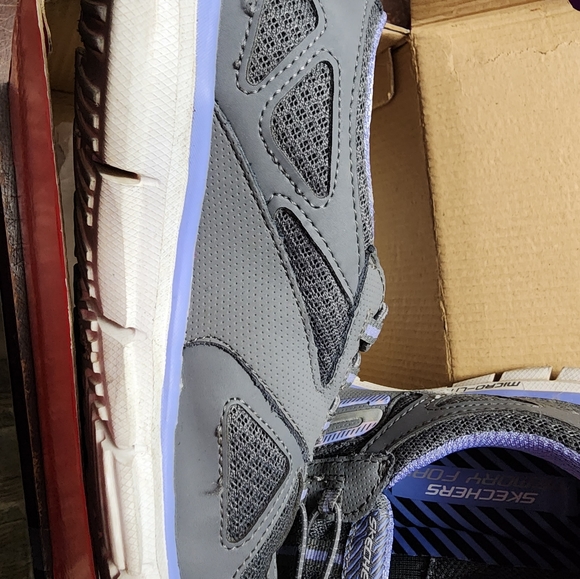 Skechers Memory Foam Size 6.5 Walking Shoes Womens - Picture 3 of 5